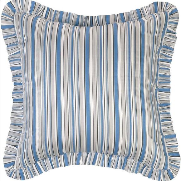 2 shams-Laurel & Mayfair Jacobean Euro Sham, 26 by 26 Inch NEW listing - Picture 1 of 4